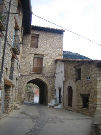 Linares de Mora.